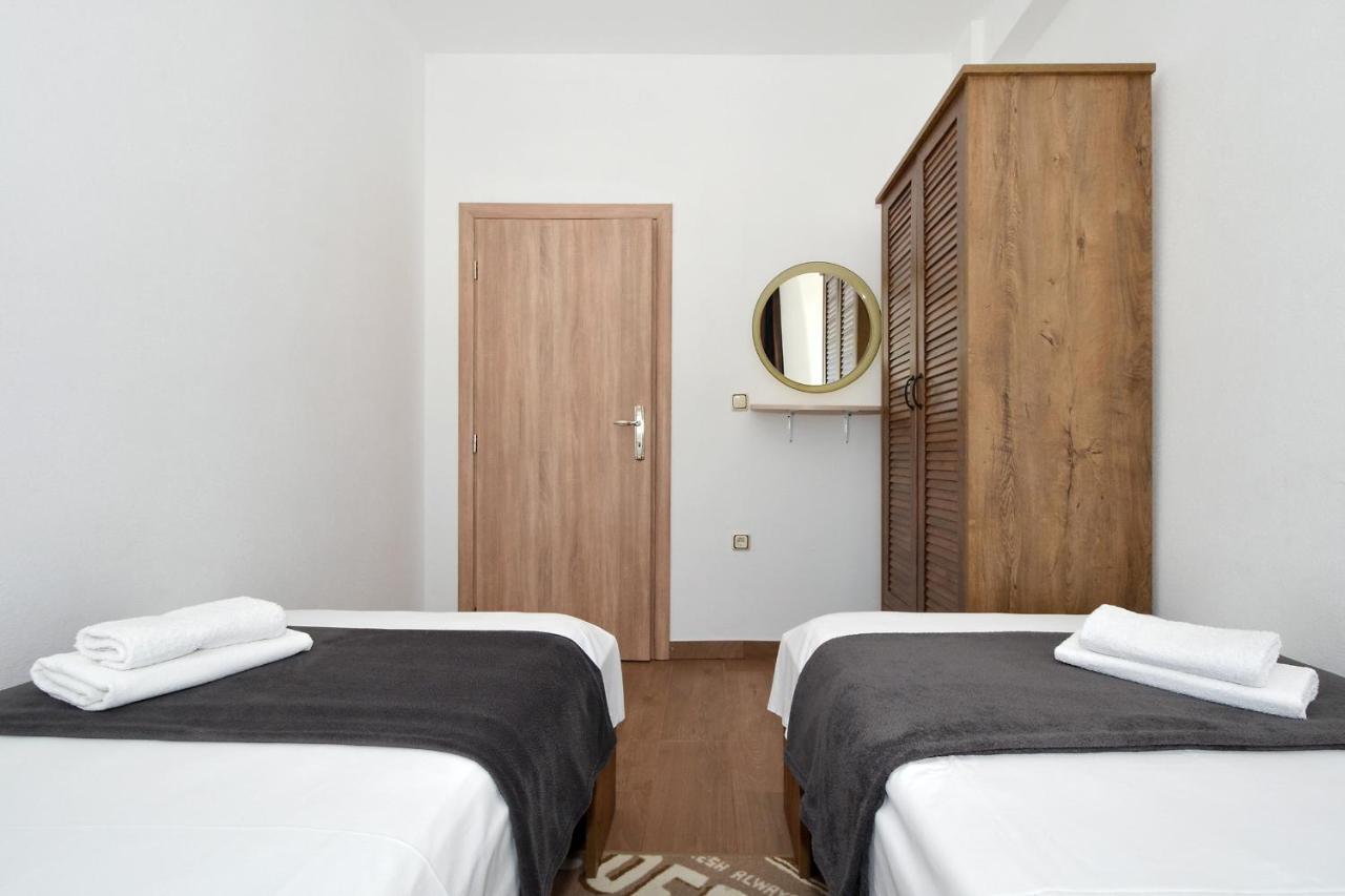 Apartment Una Seget Vranjica Dış mekan fotoğraf